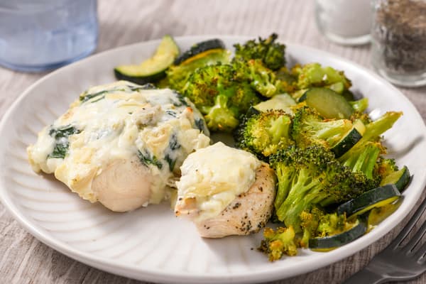 Cheesy Spinach-Artichoke Chicken