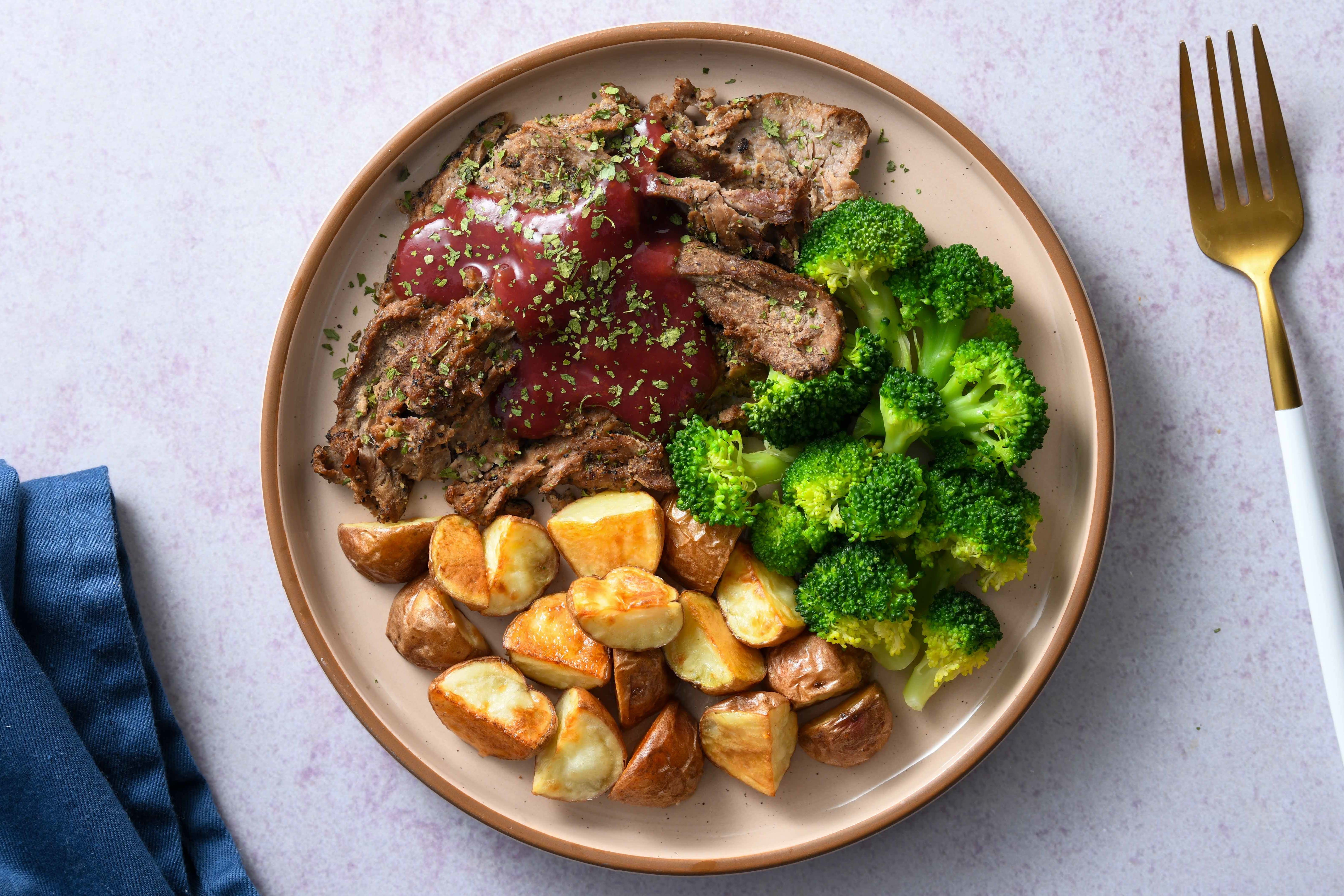 Sliced Steak and Red Wine Sauce Recipe - Tempo