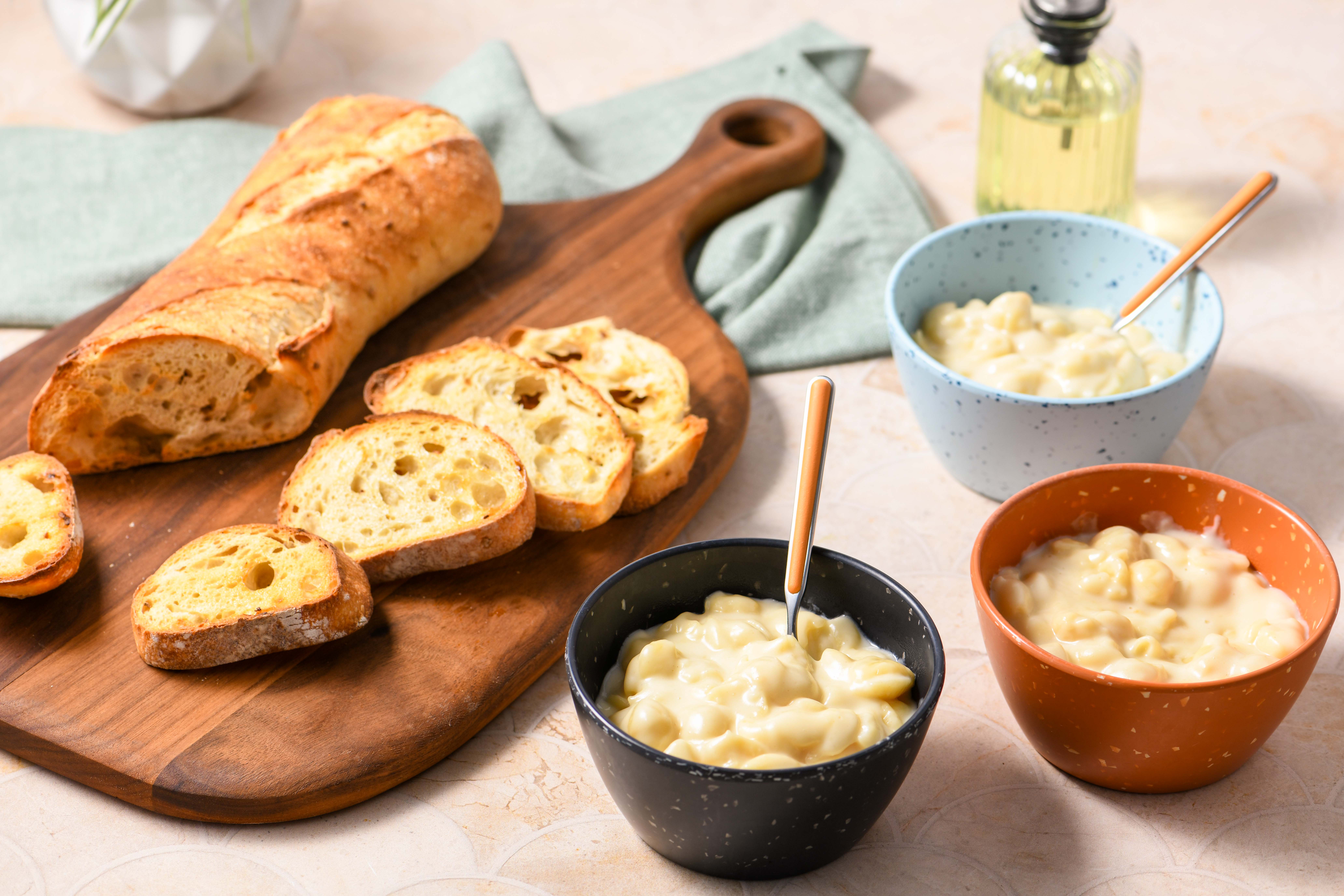 White Cheddar Mac & Cheese & Roasted Garlic Artisan Batard
