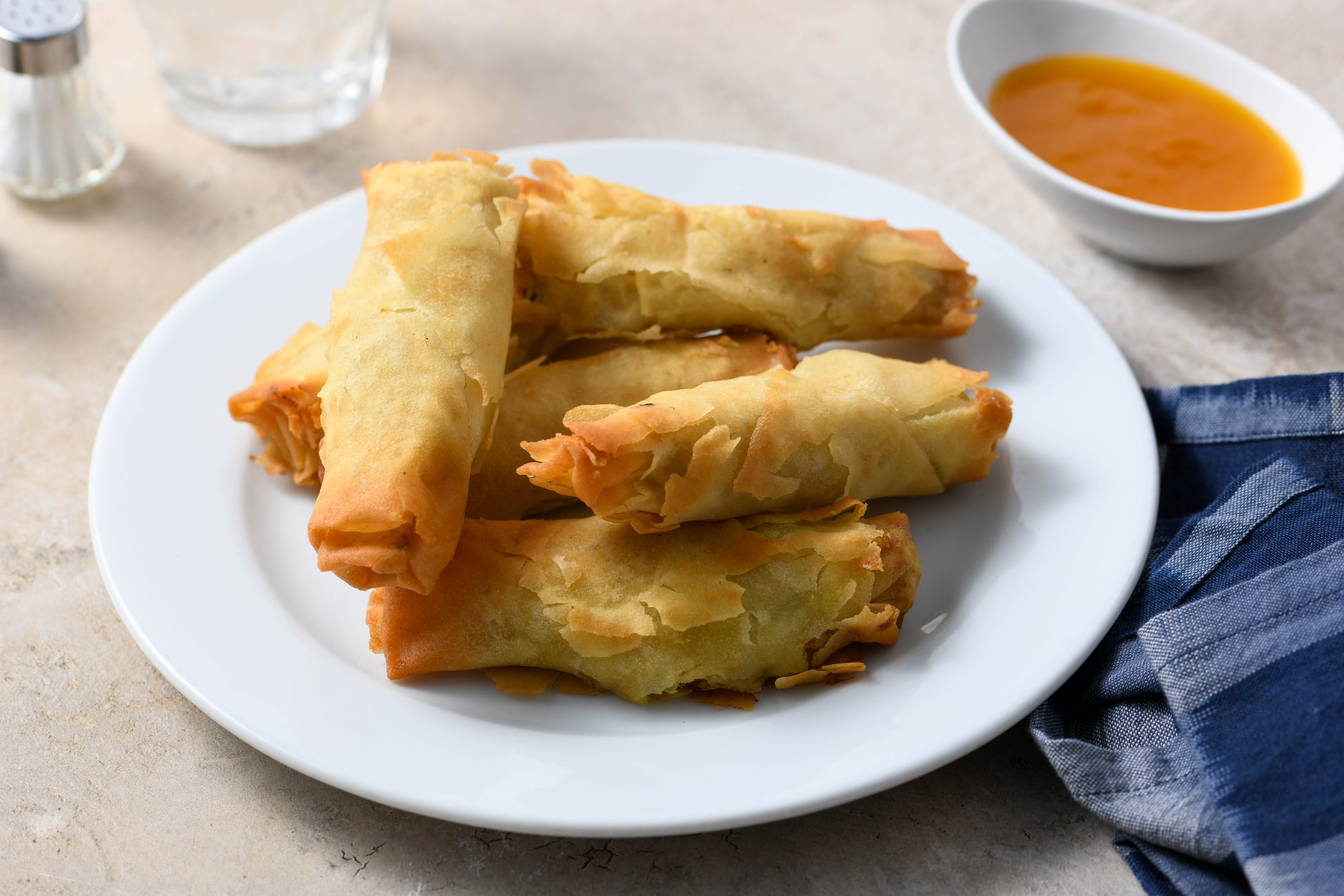 Crispy Chicken Spring Rolls Recipe - Tempo